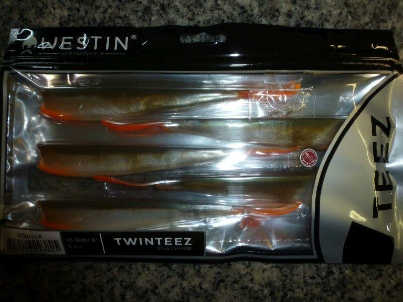 2 Pack 2 Farben Outcast Paddle Tail Weedless Minnow 12g Köpfe und VMC Haken 
